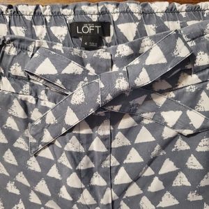 Anne Taylor LOFT size 4 shorts